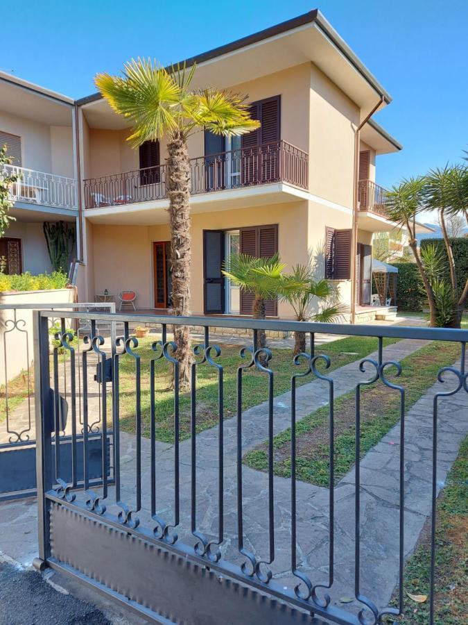 Villino Giuliana Villa Pietrasanta Buitenkant foto