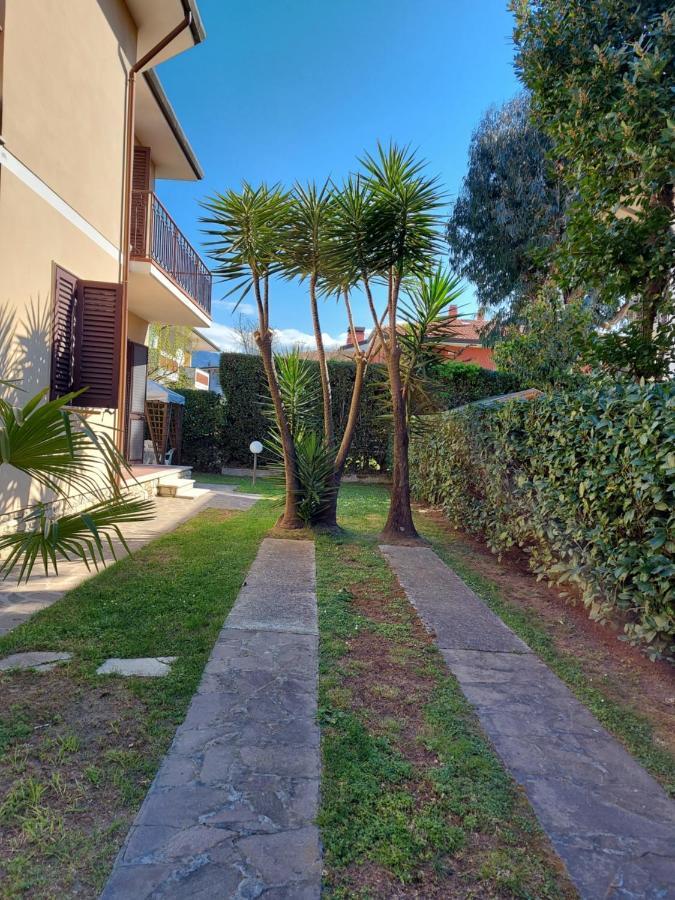 Villino Giuliana Villa Pietrasanta Buitenkant foto